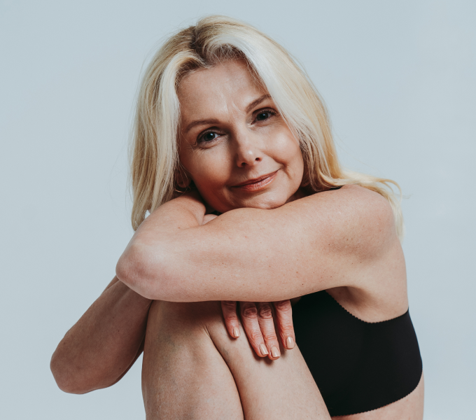 Woman in menopause in treatment for pelvic floor menopause symptoms