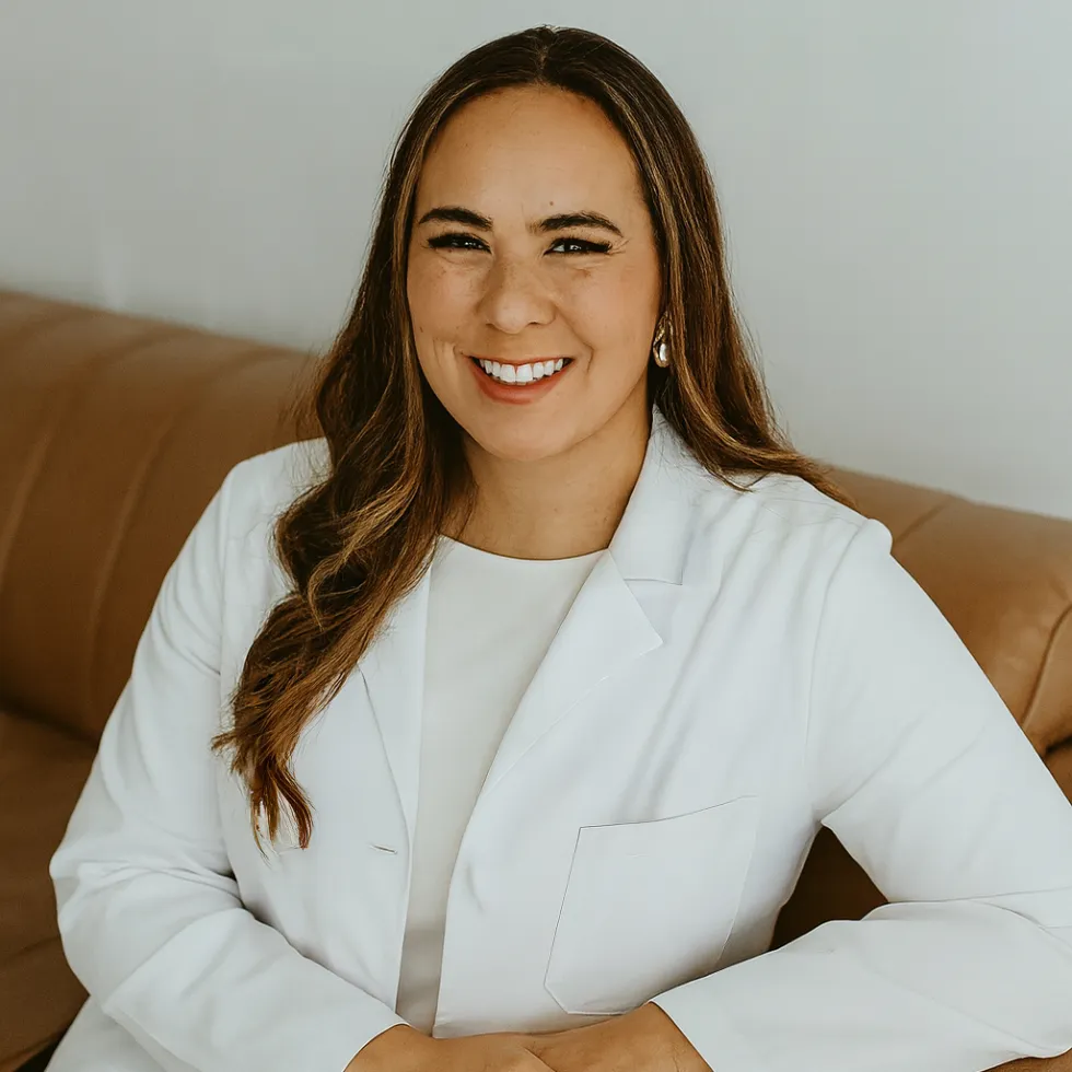 Joy Cassone headshot.