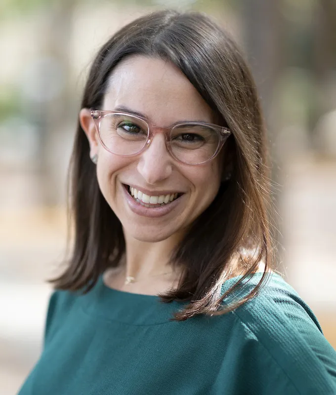 Michelle Thomas headshot.