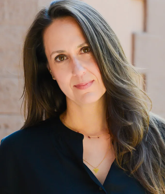 Tiffany Caronia headshot.