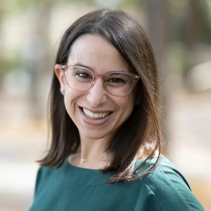 Michelle Thomas headshot.