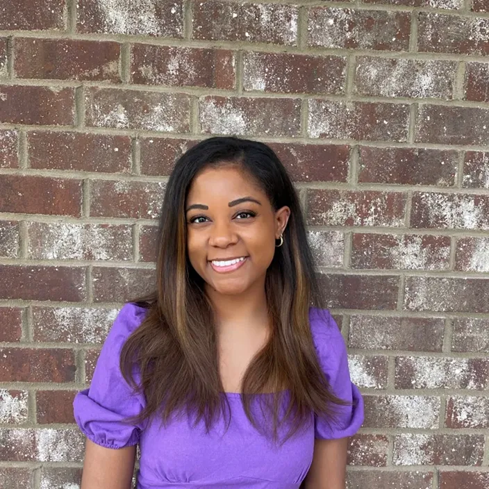 Nicole Herron headshot.