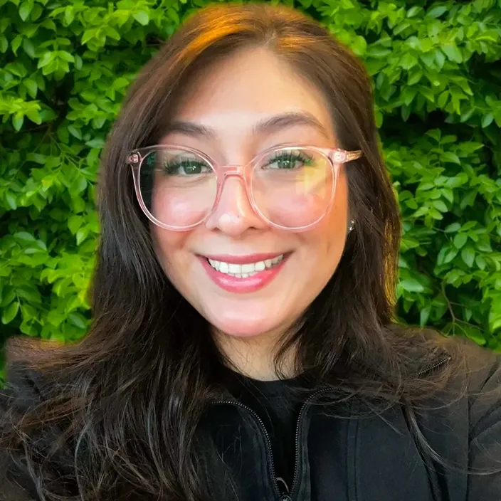 Carolina Velez headshot.