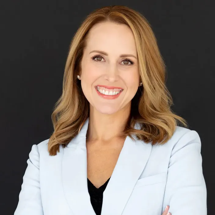 Lyndsey Harper headshot.