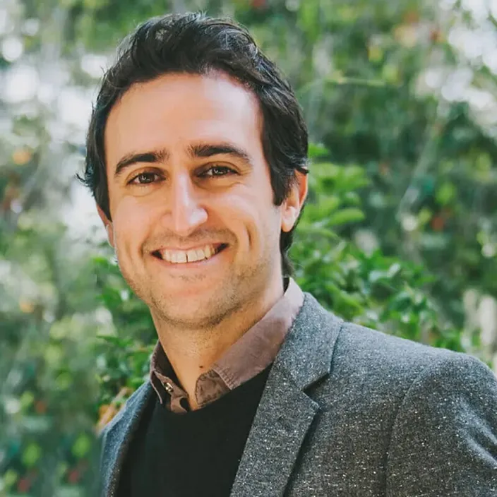 David Yadegar headshot.