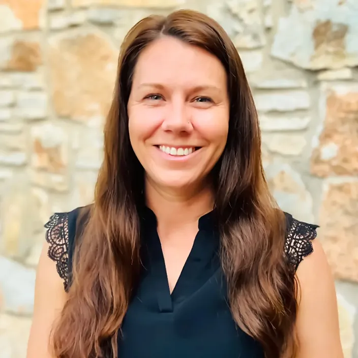 Brynn Woods headshot.