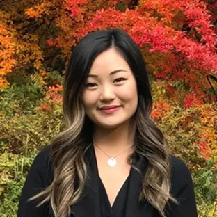 Adrianna Xue headshot.