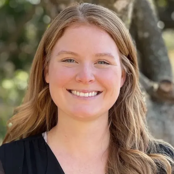 Makenzie Cochran headshot.