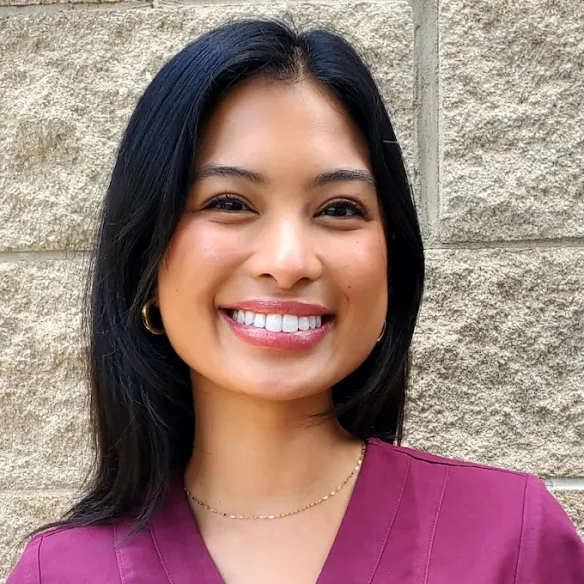 Annika Bustos headshot.