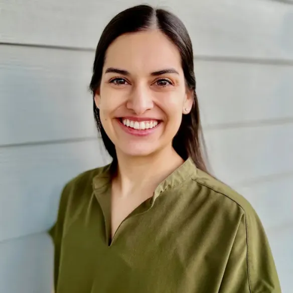 Laura Thrasher headshot.
