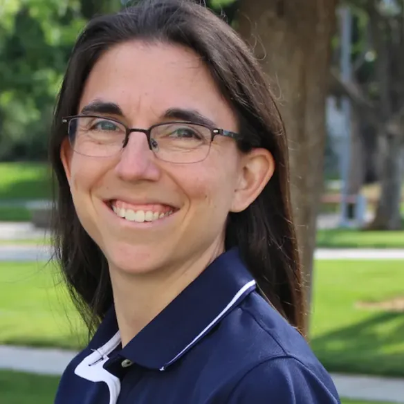 Erica Hemenway headshot.