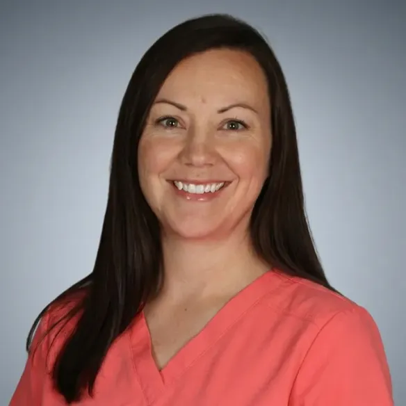 Traci Terhaar headshot.