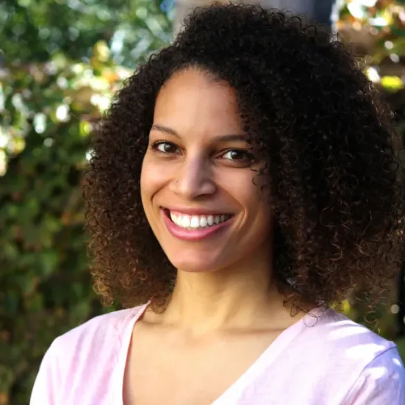 Brianna Earley headshot.