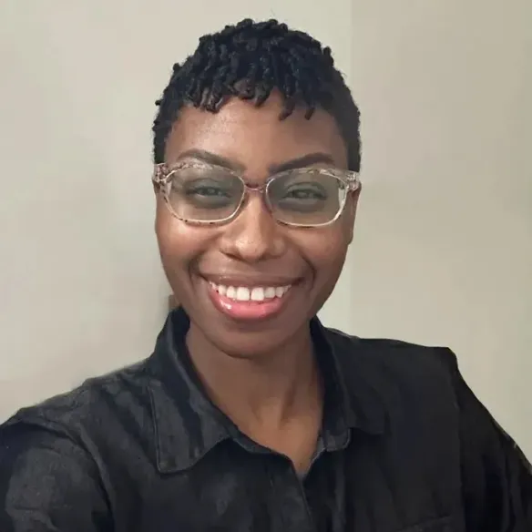 Simone Pickett headshot.