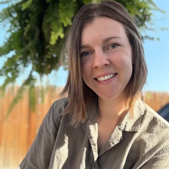 Heather Yadon headshot.