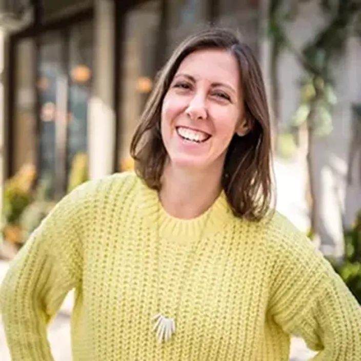 Rachel Tavel headshot.