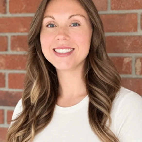 Katie Jones headshot.