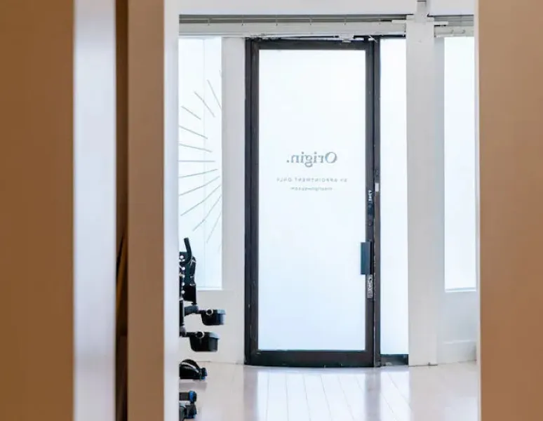 The relaxing, sunlight space at Origin Physical Therapy in West Hollywood, LA, CA.