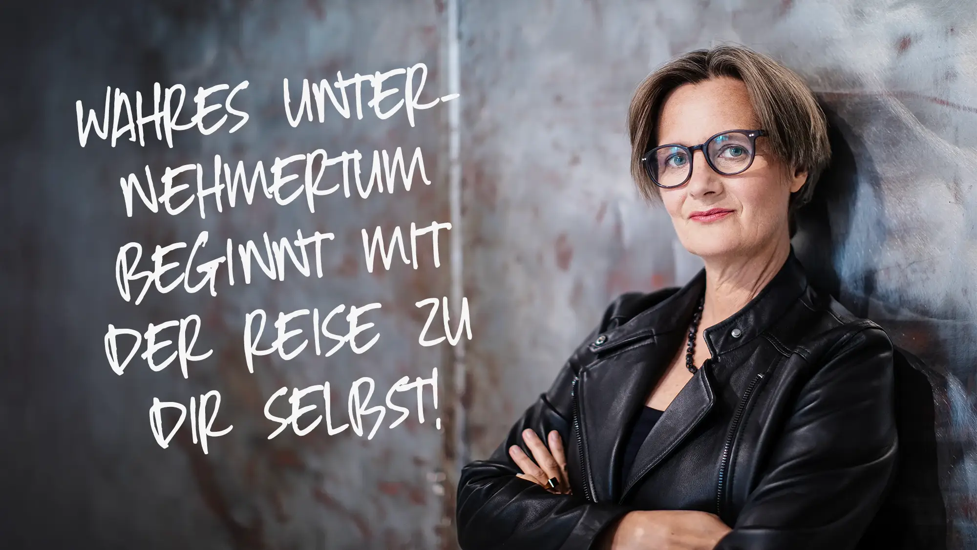 Ein Kampagnen-Motiv von volate mit Dorothea von Wichert-Nick und der Headline: Wahres Unternehmertum beginnt mit der Reise zu Dir selbst!