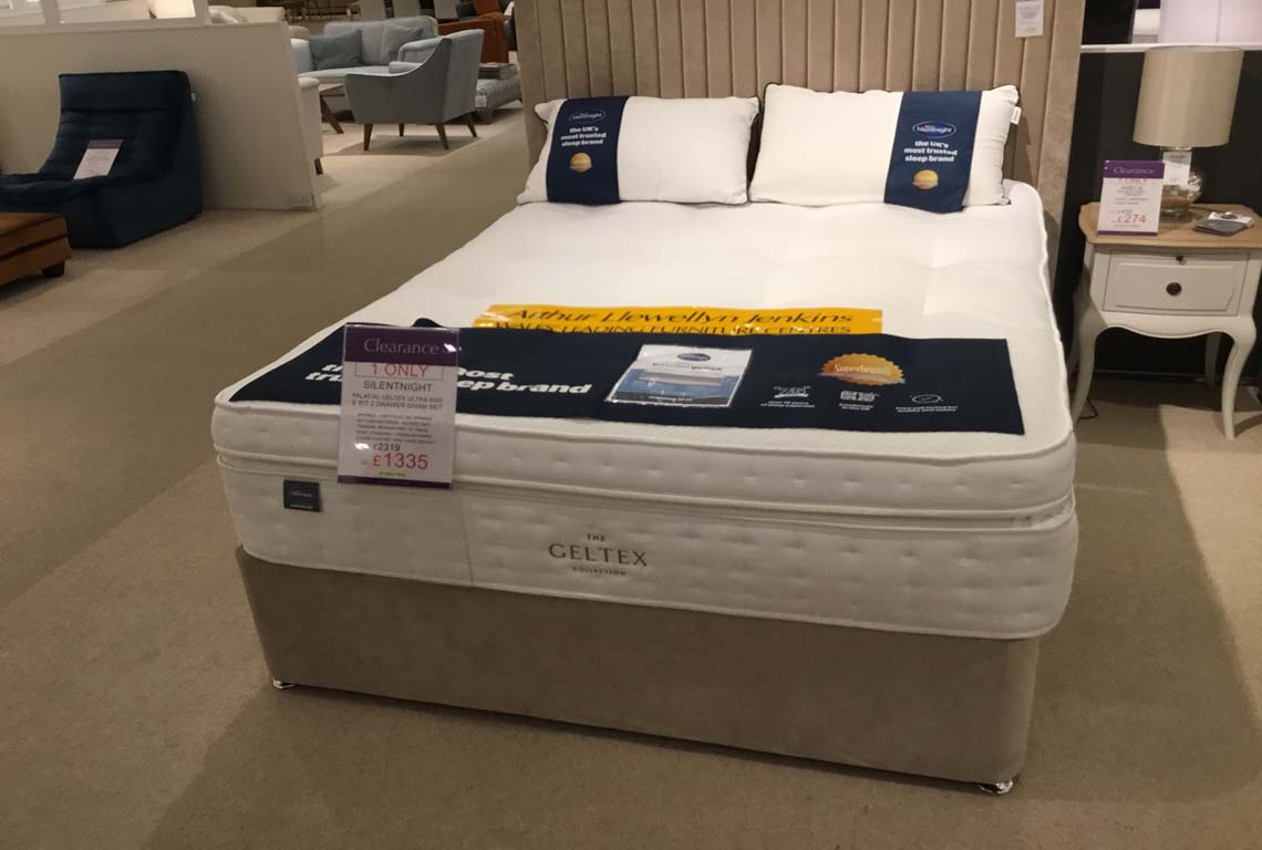 Silentnight Palatial Geltex Ultra 3000 5' P/T 2 Drawer Divan Set