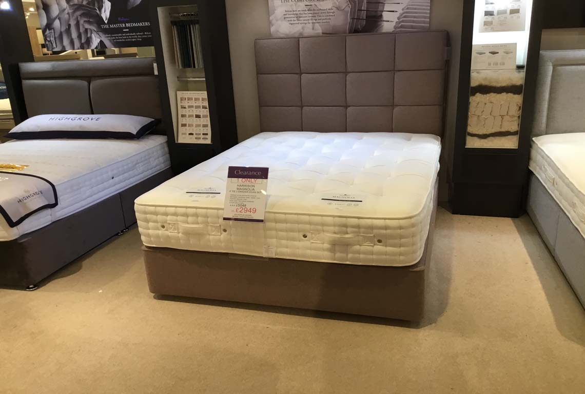 Harrison Magnolia 5' T/E 2 Drawer Divan Set