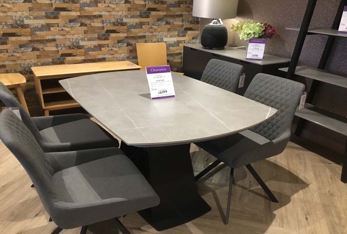 Omar 140cm Motion Dining Table