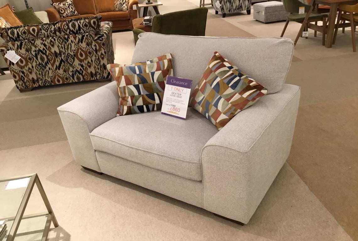 Dexter Loveseat