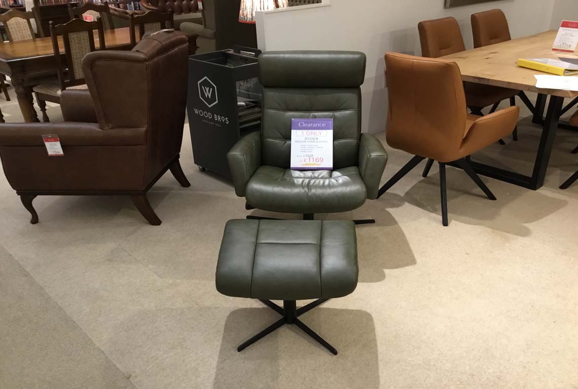 Ryder Medium Chair & Stool
