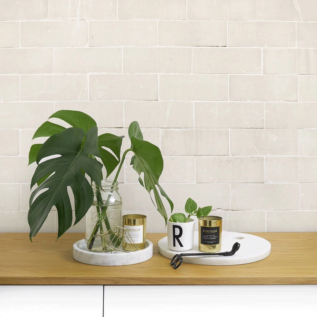 wall changes after being edited in photoshop mix on smartphone