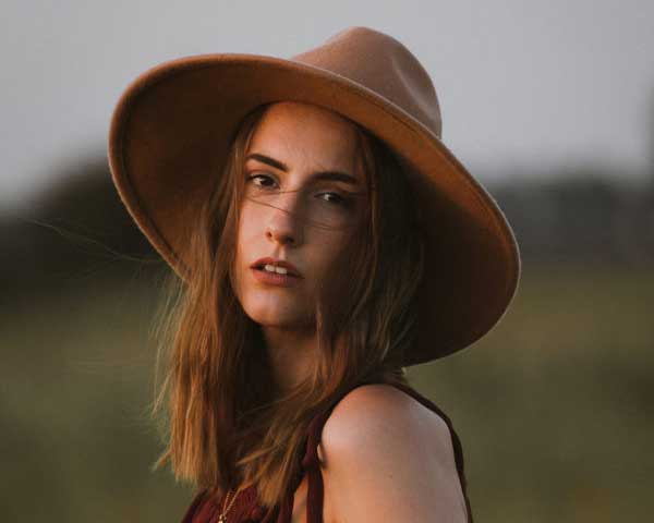 Jasmin White headshot