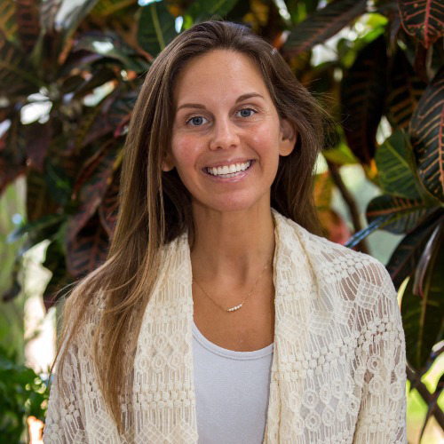 Liz completed her 200-hour kundalini yoga teacher training at the Guru Ram Das Ashram in San Francisco, CA in 2019. In addition to teaching yoga, Liz is a licensed social worker and works as a psychotherapist with a passion for integrating yogic principals and contemporary psychology. Liz draws inspiration for her classes from kundalini yoga, polyvagal theory, and heart-centered devotion. Liz’s classes include rhythmic movement, dynamic breathing, chanting, and meditation to regulate the nervous system and support expanded states of awareness. Each class is an invitation to create safety in the body, still the mind, open the heart, and remember who you really are.