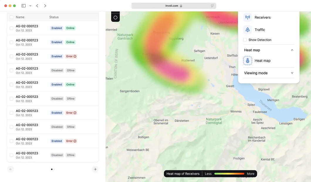 User interface showing a list of device statuses with a heat map of receivers over a geographic region on a map, accompanied by controls for receivers, traffic, and heat map viewing options.