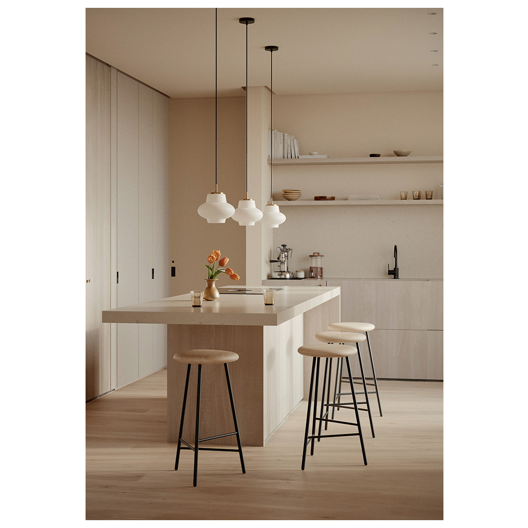 With its highly organic shape and wonderful finish, Warm Nor