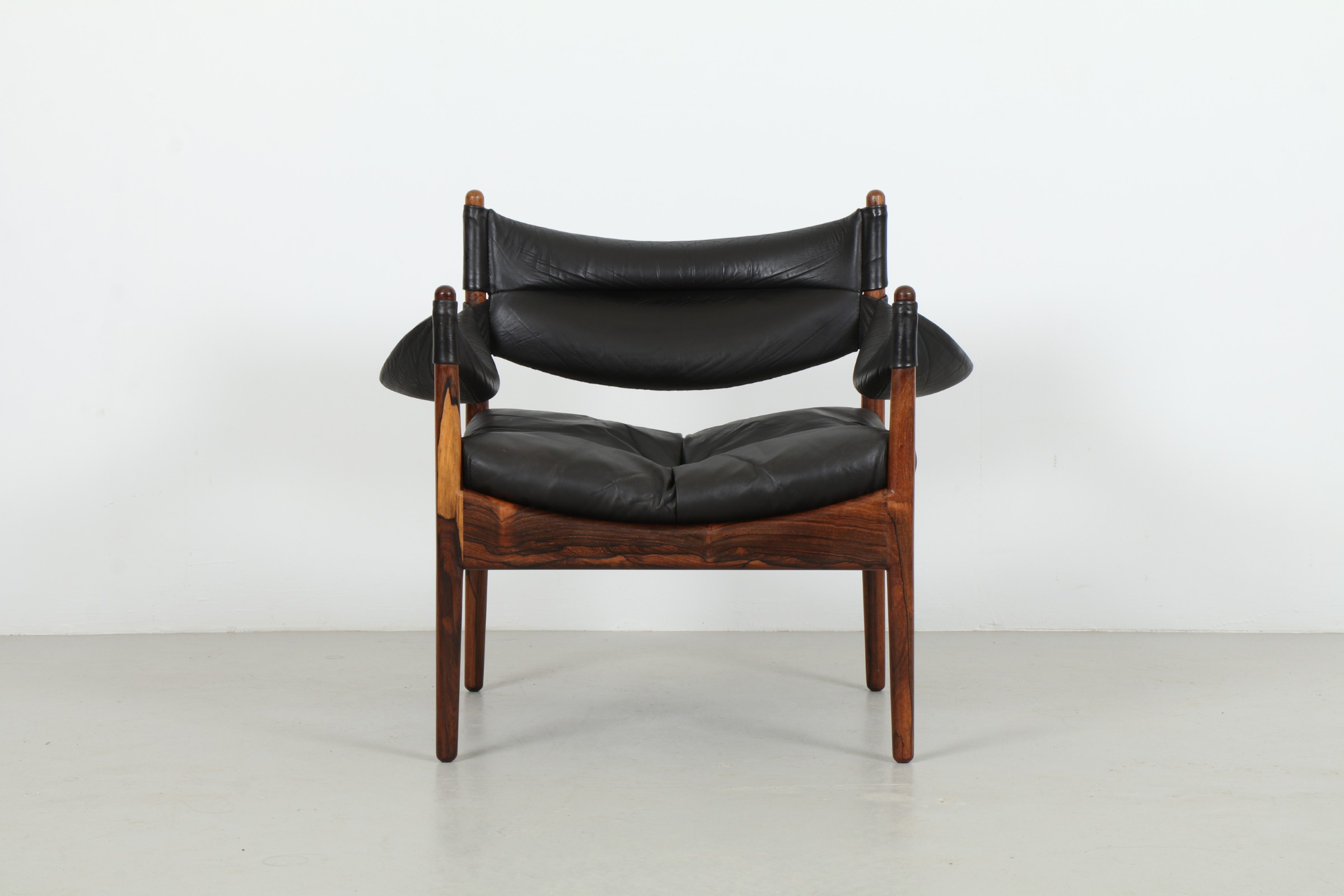 Kristian Vedel’s Birds Migrate to Good Form