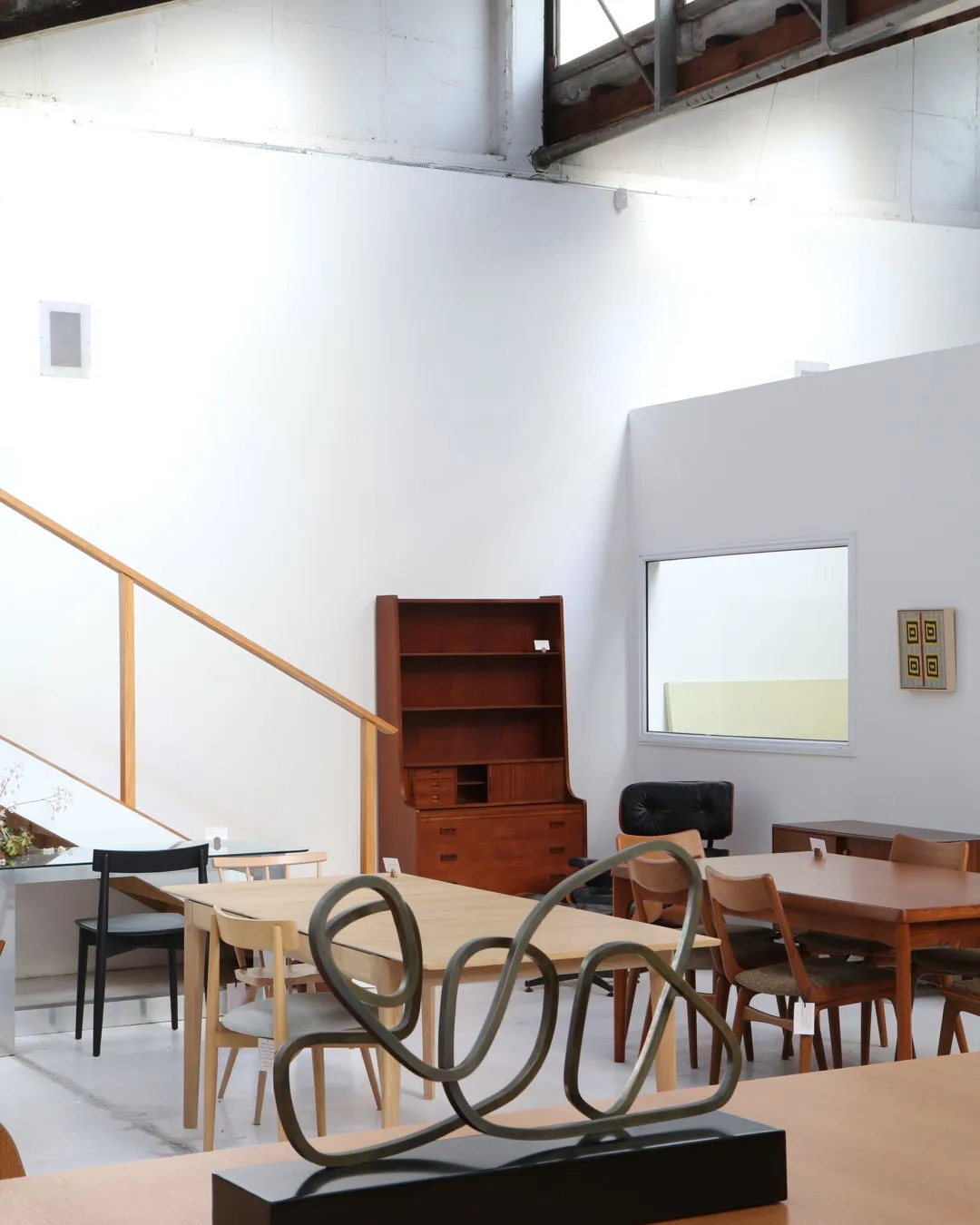 Gidon Bing is an Auckland based sculptor and designer who wo