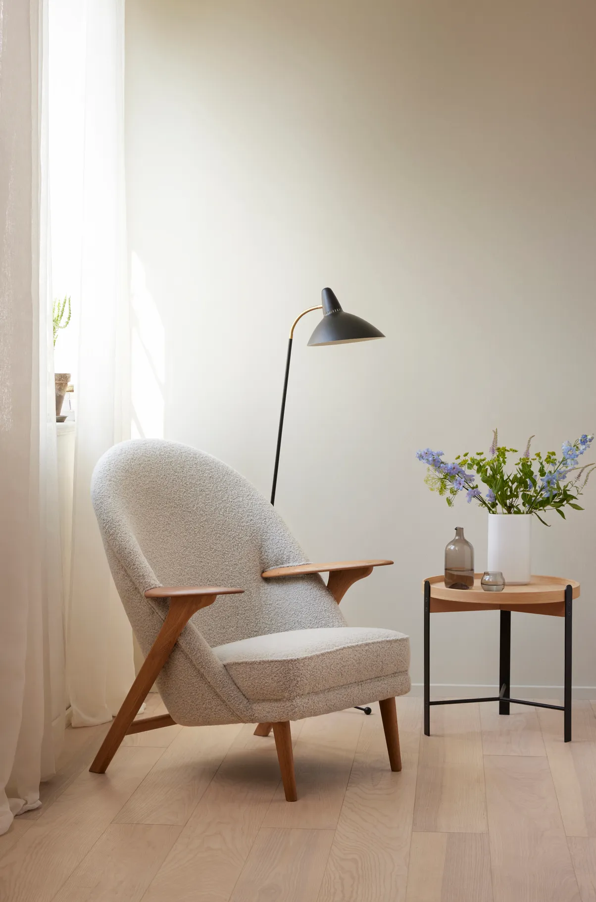 Chairs to Cheers / Black Friday Specials with Warm Nordic