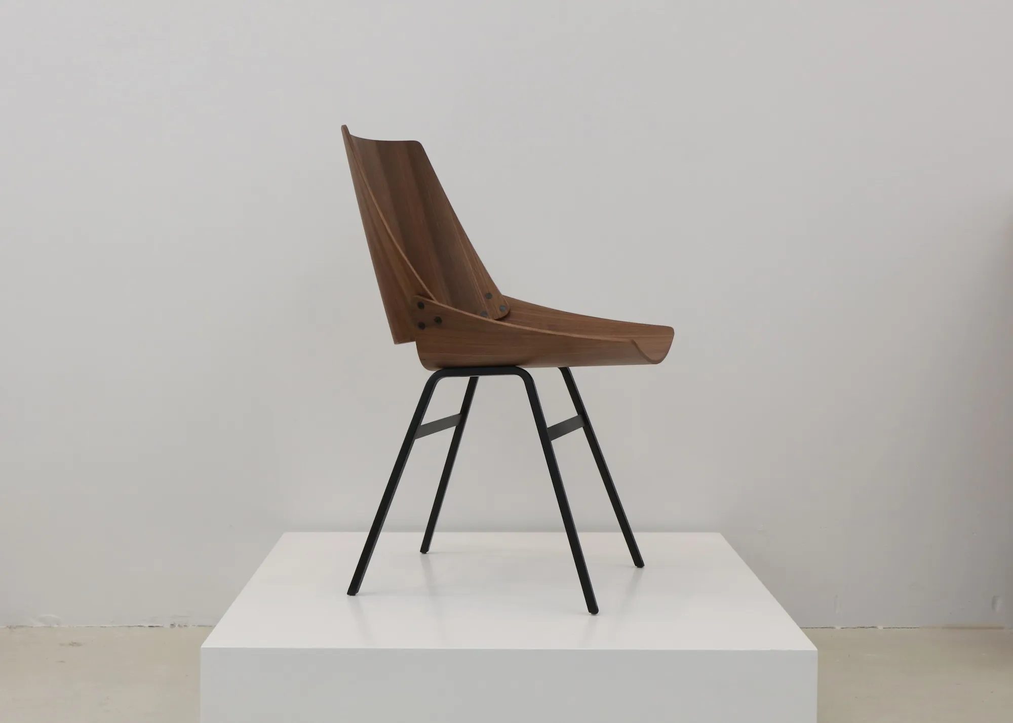 / Sale / Shell Chair – Walnut