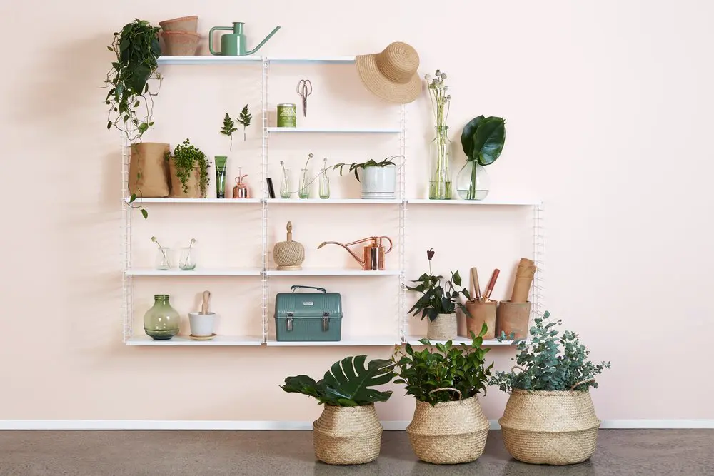 Tomado modular wall shelving system