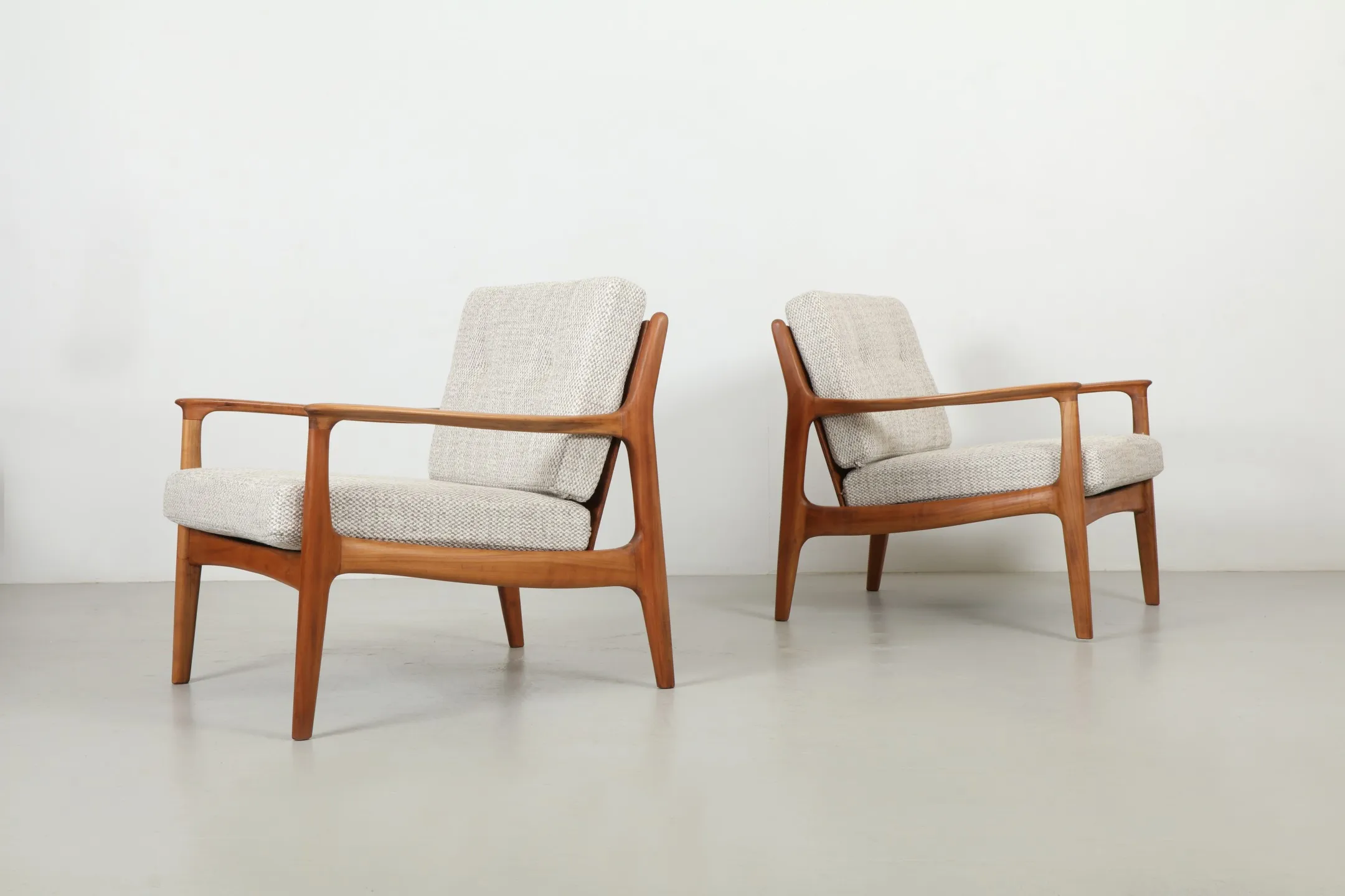 Pair of Sharp Eugene Schmidt Armchairs by Soloform