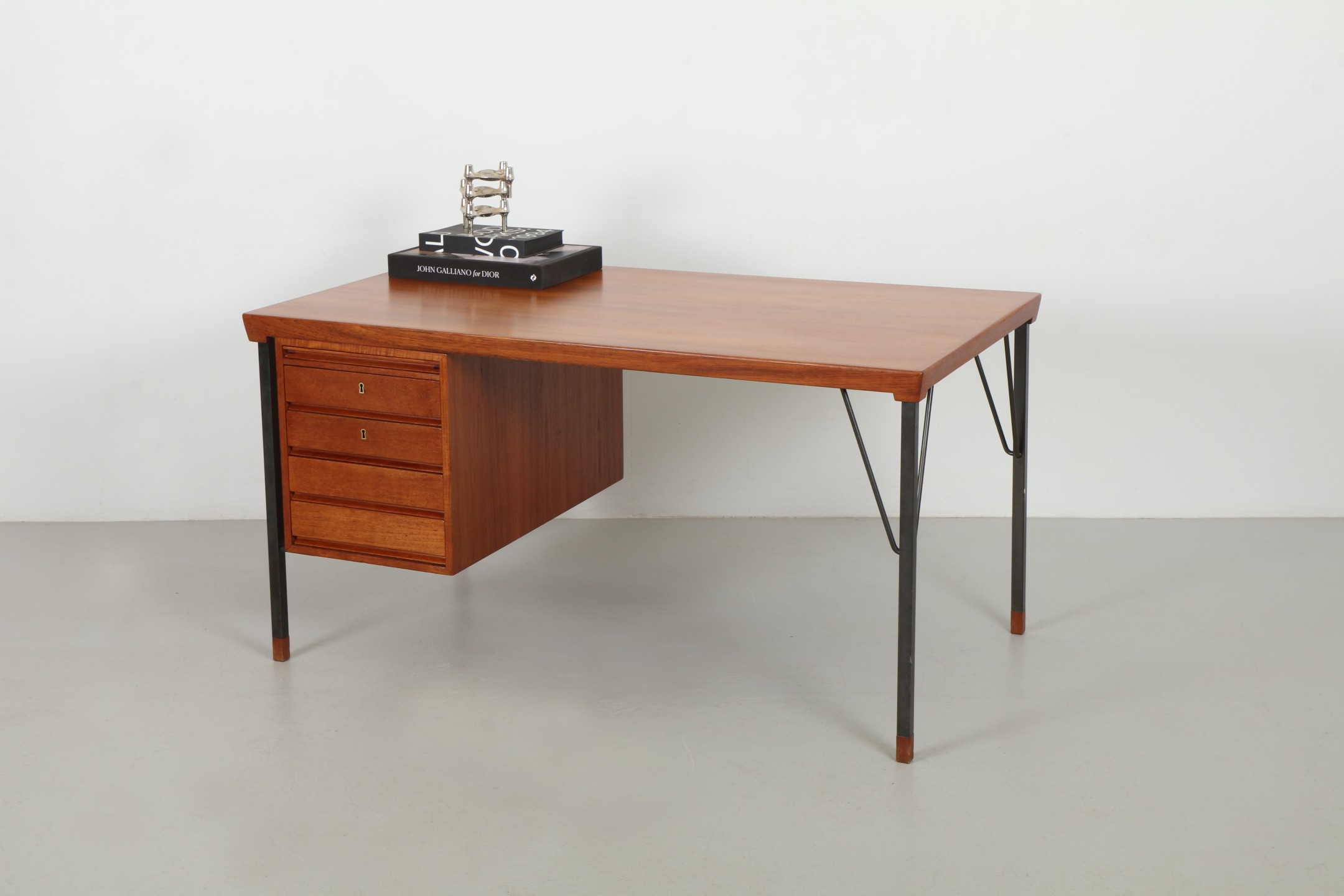 Sharp Hvidt & Molgaard-Nielsen Writing Desk by Soborg