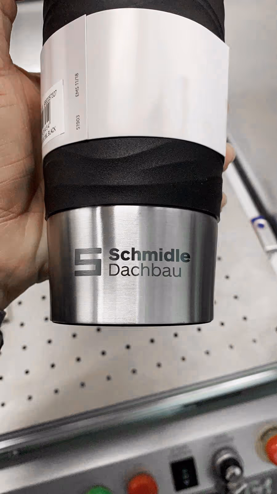 Nachhaltiges Firmenpräsent mit Logo graviert