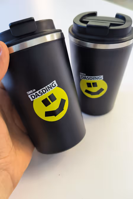 Edelstahlbecher graviert mit Logo als Werbegeschenk