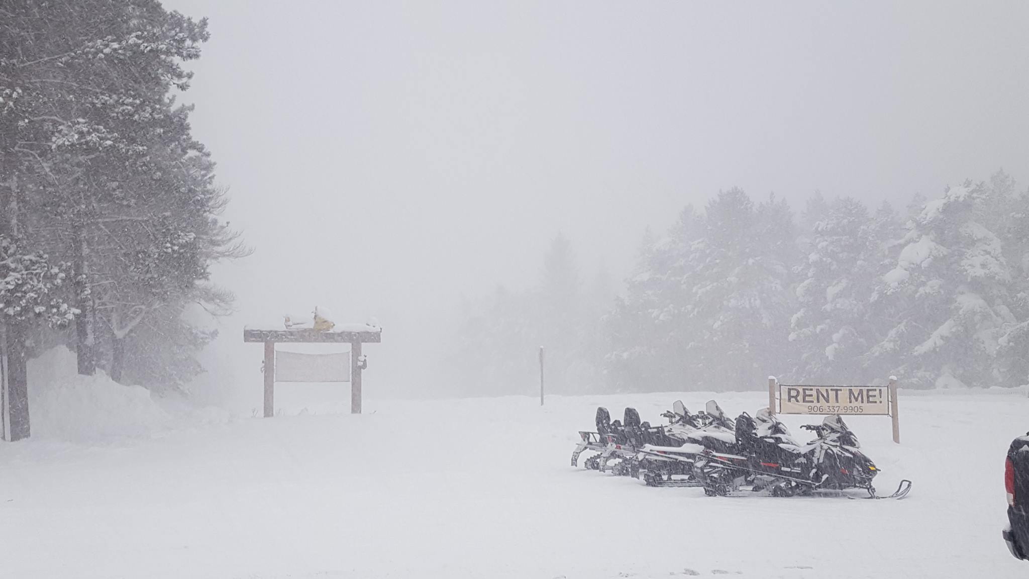 trailside lodge and copper country rentals in calumet michigan exterior ground view