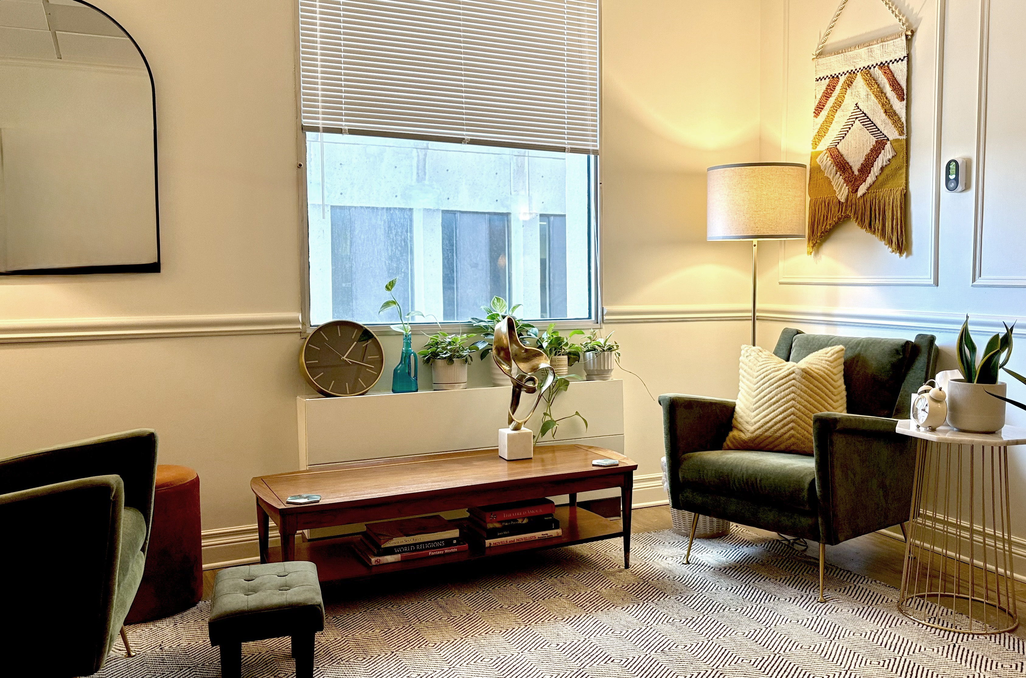 A calm, relaxing and warm environment with two comfortable chairs