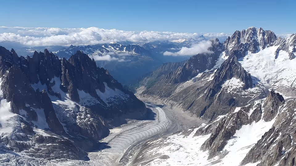 Mer De Glace, Glacier, Aiguille Verte, Glaciated