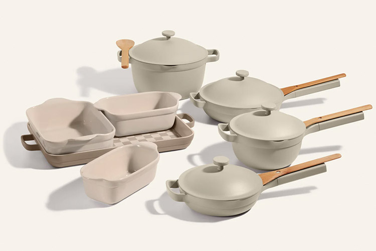 Ultimate cookware set in steam color