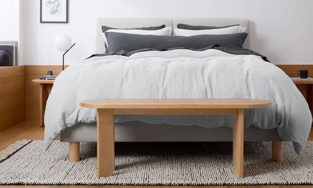 Bluff Oval Wood Bench