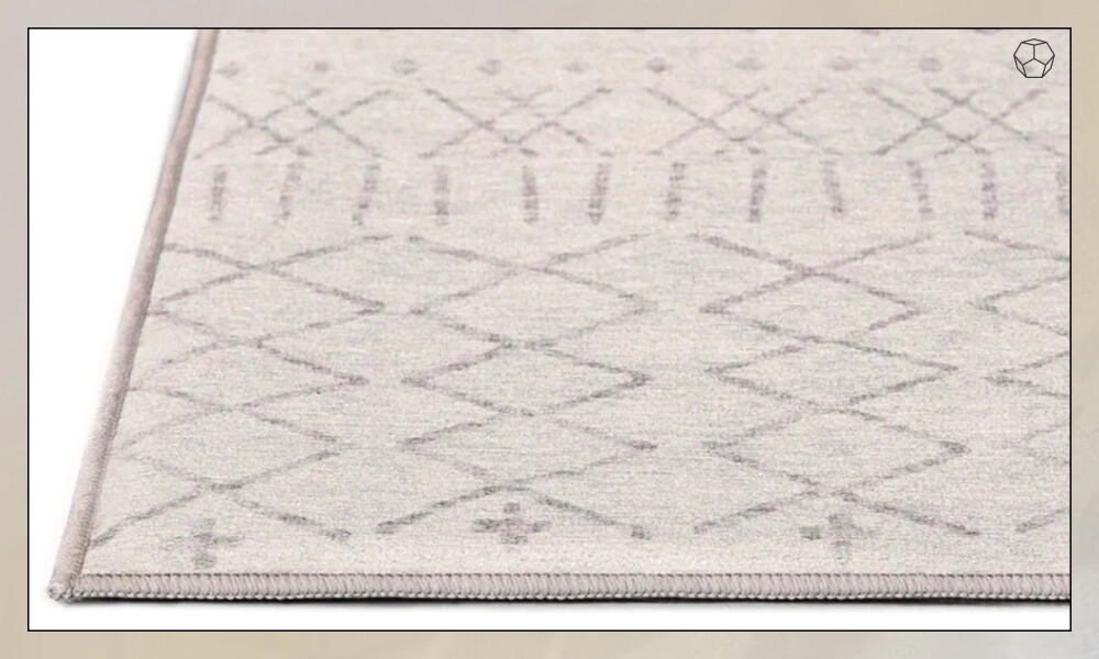 Light grey rug with trellis patterns