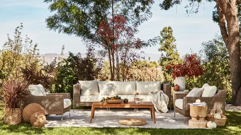 wicker outdoor lounging set