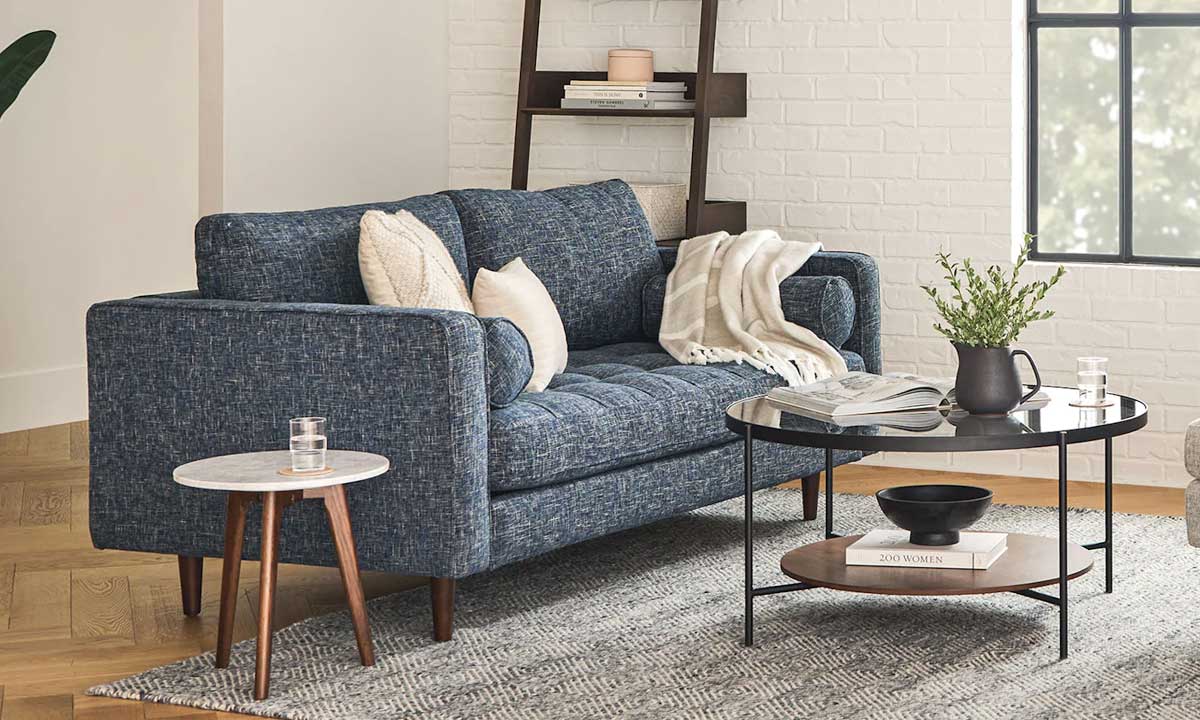 Sven Loveseat